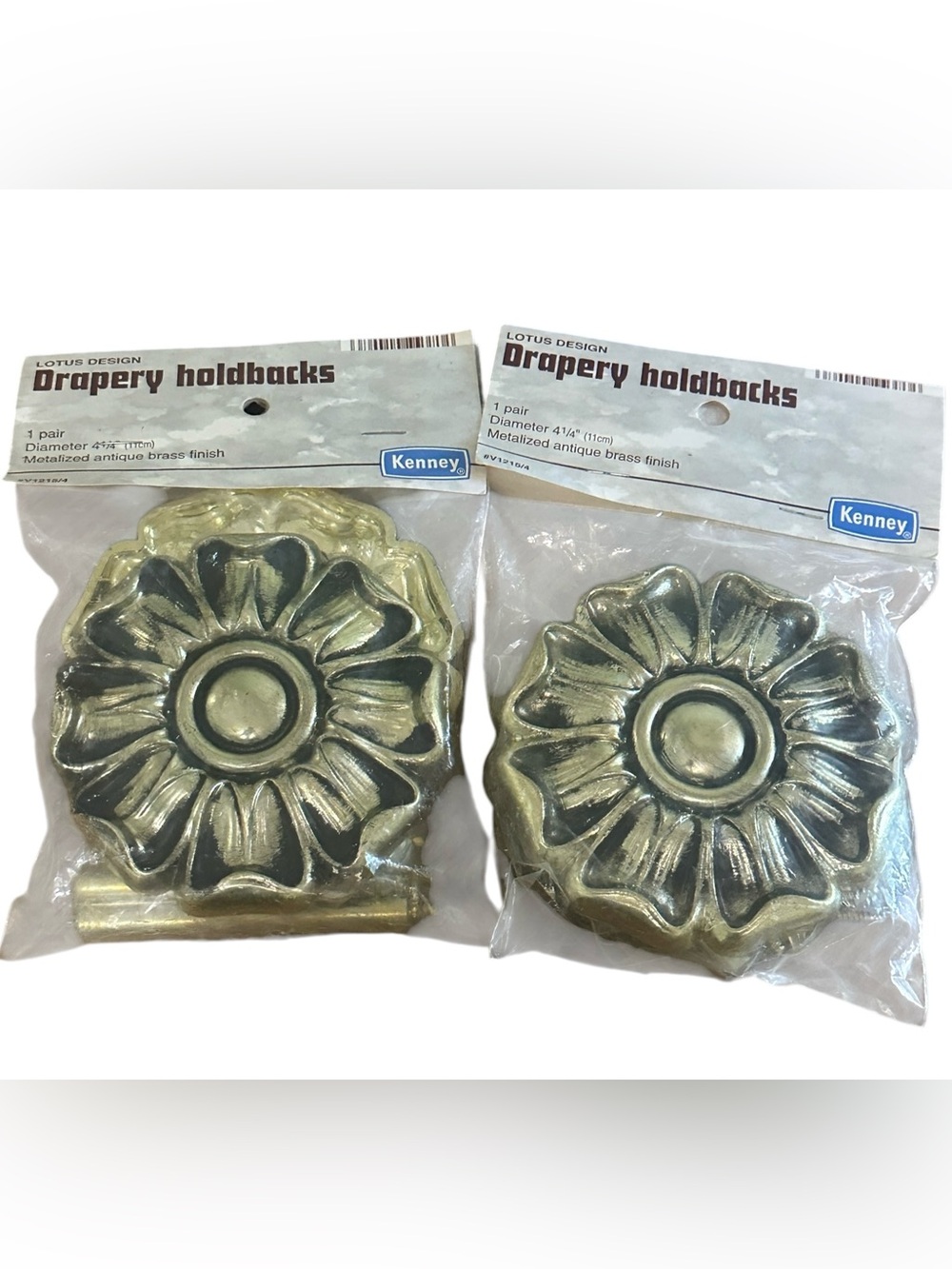 2 Packs of 2 Vtg Flower Floral Curtain Drapery Tie Back Tiebacks Hooks Gold Tone